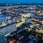 Апартаменты Urban Opolska 10 No 67a - Rooftop Garden - Free Garage