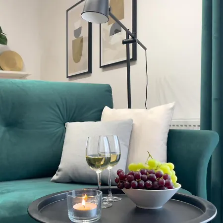 Urban Premium, Opolska 10 No 67a, Free Garage, Self Check-in Apartment