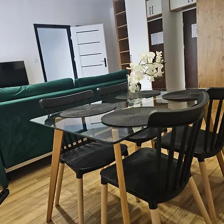 Urban Opolska 10 No 67a - Balcony - Air Condition - Rooftop Garden - Free Garage *