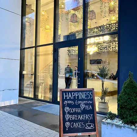 Urban Premium, Opolska 10 No 67a, Free Garage, Self Check-in Apartment *